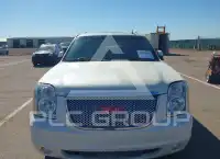2011 GMC YUKON photo