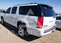 2011 GMC YUKON фото