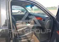 2011 GMC YUKON фото