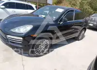 2011 Porsche CAYENNE photo