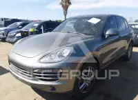 2011 Porsche Cayenne photo