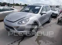 2011 Porsche Cayenne photo