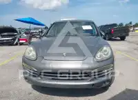 2011 Porsche Cayenne photo