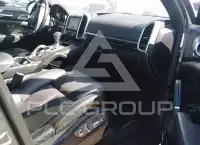2011 Porsche Cayenne photo