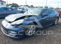 2011 Porsche Panamera photo