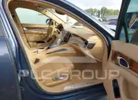 2011 Porsche Panamera photo