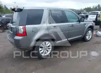 2011 Land Rover LR2 photo