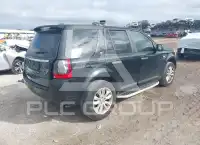 2011 Land Rover LR2 photo