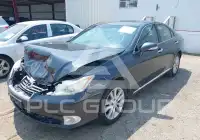 2011 Lexus ES350 photo