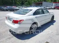 2011 Lexus ES350 фото