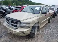 2011 RAM DAKOTA photo