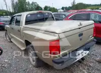 2011 RAM DAKOTA photo
