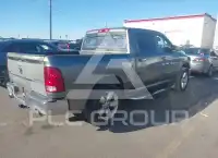 2011 RAM 1500 photo