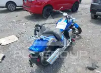 2011 Yamaha XVS1100 фото