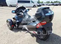 2011 Can-AM SPYDER фото