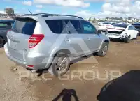2011 Toyota RAV4 photo