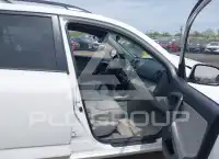 2011 Toyota RAV4 photo
