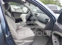 2011 Toyota RAV4 photo
