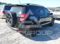2011 Toyota RAV4 photo