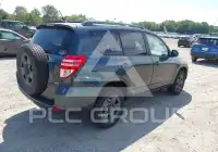 2011 Toyota RAV4 photo