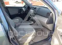 2011 Toyota RAV4 photo