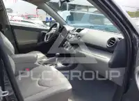 2011 Toyota RAV4 photo