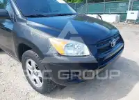 2011 Toyota RAV4 photo