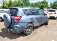 2011 Toyota RAV4 photo