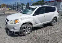 2011 Toyota RAV4 фото