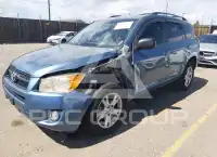 2011 Toyota RAV4 photo