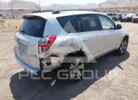 2011 Toyota RAV4 photo