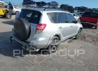 2011 Toyota RAV4 photo