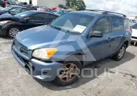 2011 Toyota RAV4 photo