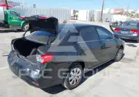 2011 Toyota COROLLA фото