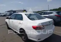 2011 Toyota COROLLA фото