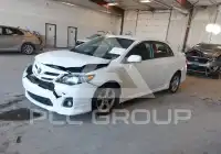2011 Toyota COROLLA фото