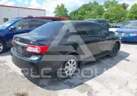 2011 Toyota COROLLA фото