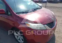 2011 Toyota SIENNA фото
