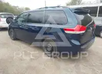 2011 Toyota SIENNA фото
