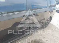 2011 Toyota SIENNA photo