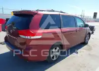 2011 Toyota SIENNA фото