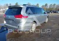 2011 Toyota SIENNA фото