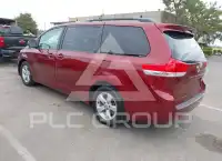 2011 Toyota SIENNA фото