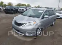 2011 Toyota SIENNA photo