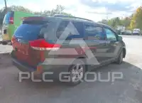 2011 Toyota SIENNA фото