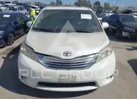 2011 Toyota SIENNA photo