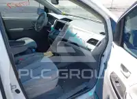 2011 Toyota SIENNA фото