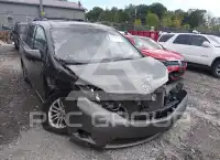 2011 Toyota SIENNA photo
