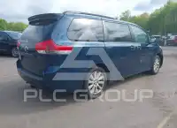 2011 Toyota SIENNA фото