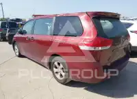 2011 Toyota SIENNA photo